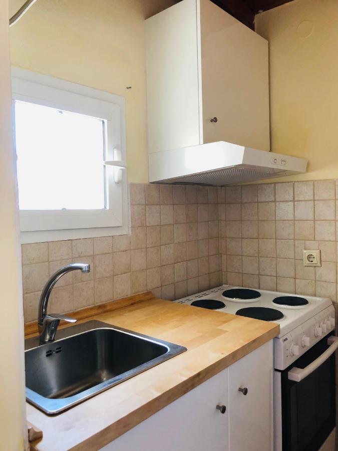 Wooden Ceiling Apartment - Close To City Center Kanali  Bagian luar foto